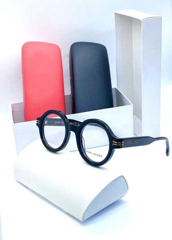 Round and Cool: Marc Jacobs Unisex Frames - Image 3
