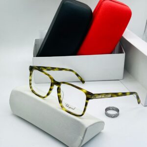 Exquisite Tast: Unisex Trending Eyewear